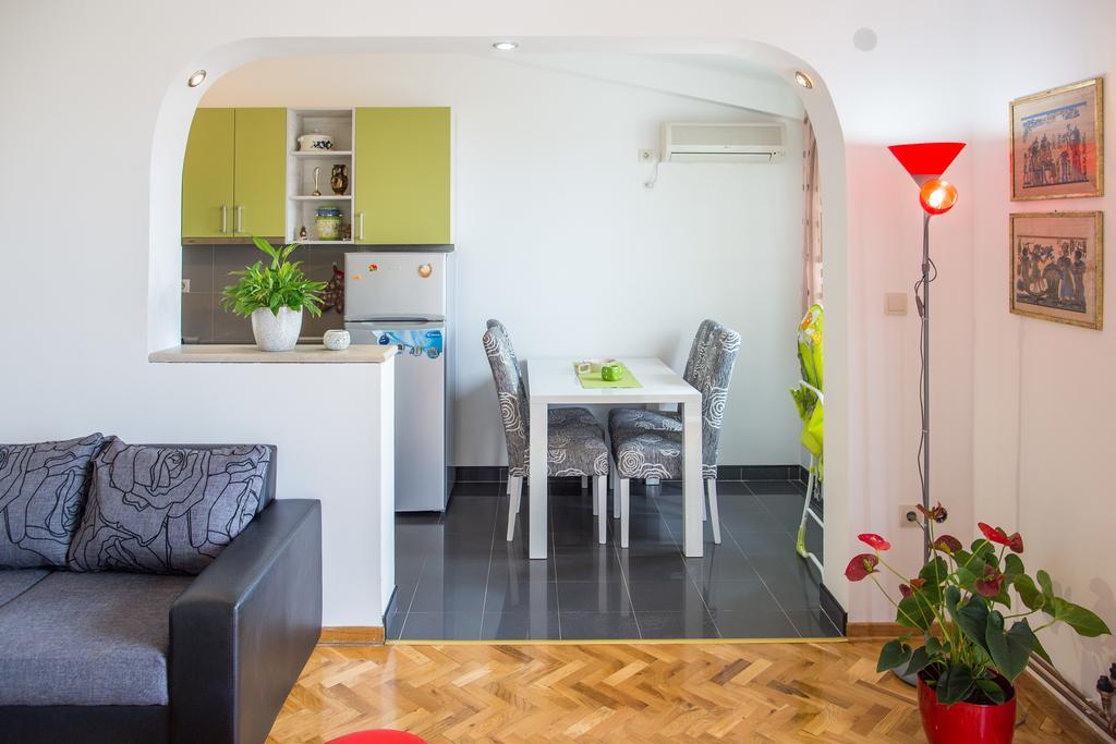 Apartments Vila Masha Petrovac Bagian luar foto