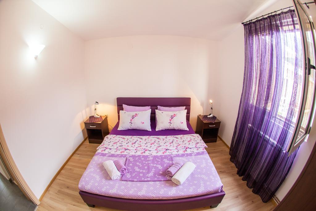 Apartments Vila Masha Petrovac Bagian luar foto