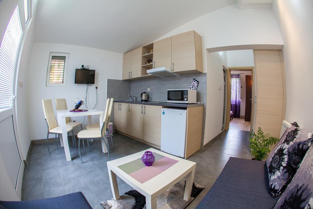 Apartments Vila Masha Petrovac Bagian luar foto
